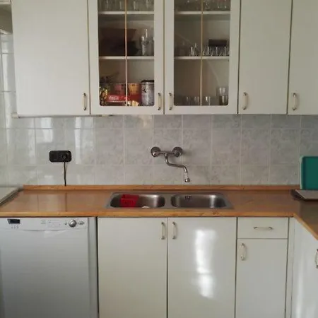 Szanto Apartman Appartamento *