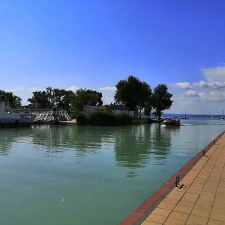 Szanto Apartman Appartamento Siófok
